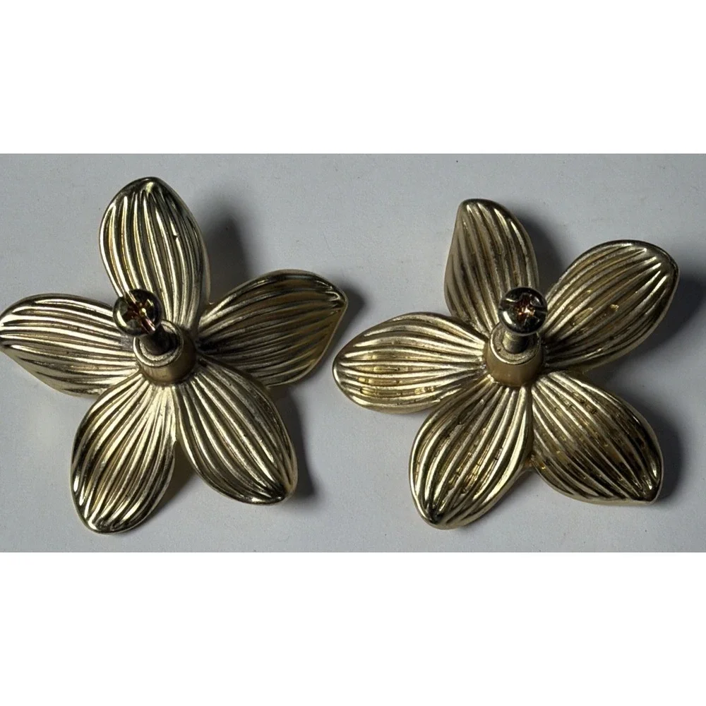 564~ Set Of 2 Gold Victorian Style Flower Drawer Pulls Handles 2.24